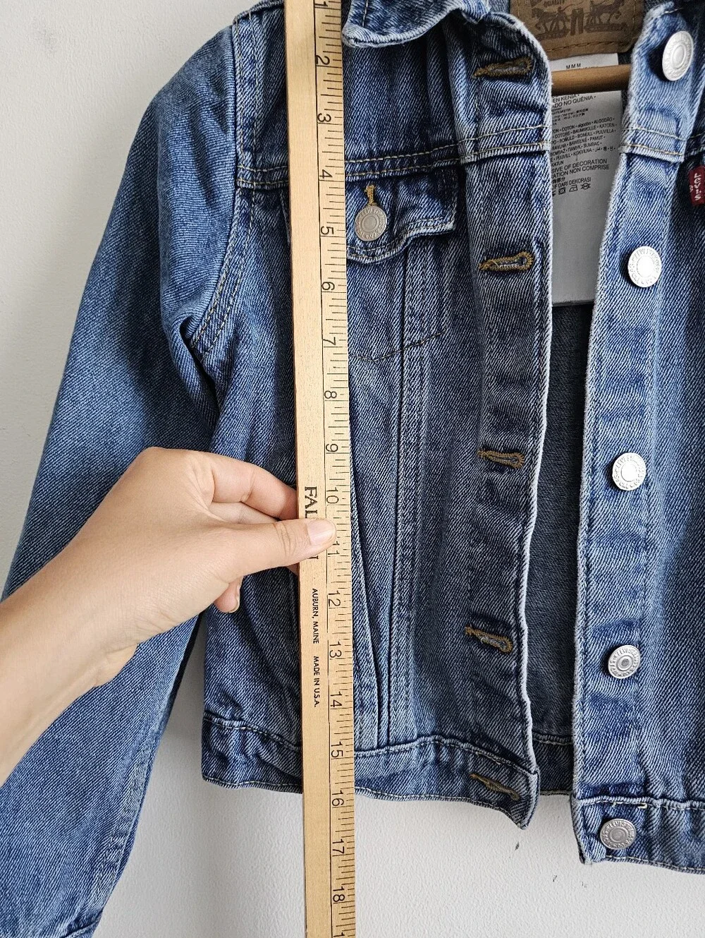 Levi's Kids Denim Trucker Jacket Blue 100% Cotton Button Front Size 10–12 Years